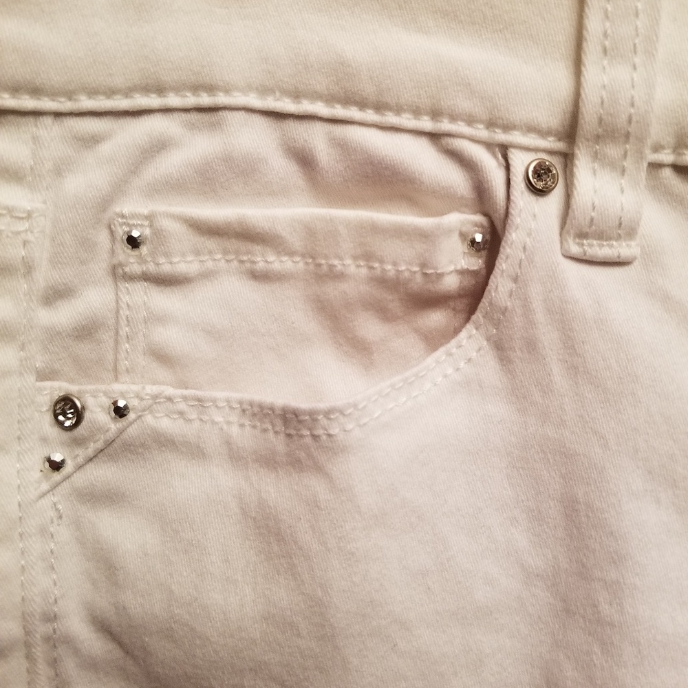 White pants w/rhinestone accents
